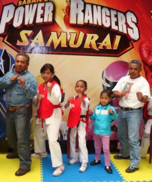 Imágenes para rendir homenaje a persona finada, estas pueden variar en su contenido.