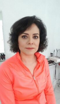 Imágenes para rendir homenaje a persona finada, estas pueden variar en su contenido.