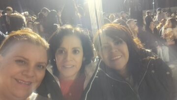Imágenes para rendir homenaje a persona finada, estas pueden variar en su contenido.