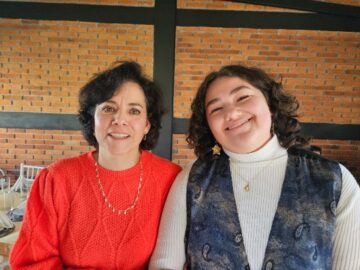 Imágenes para rendir homenaje a persona finada, estas pueden variar en su contenido.
