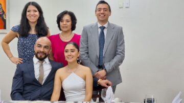 Imágenes para rendir homenaje a persona finada, estas pueden variar en su contenido.