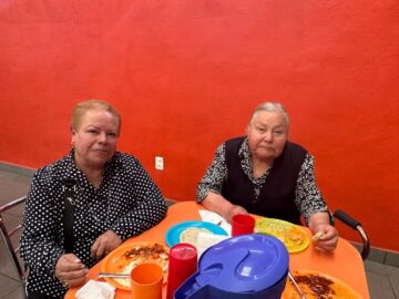 Imágenes para rendir homenaje a persona finada, estas pueden variar en su contenido.