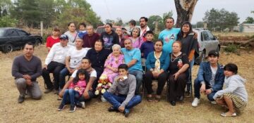 Imágenes para rendir homenaje a persona finada, estas pueden variar en su contenido.