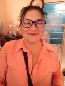 Imágenes para rendir homenaje a persona finada, estas pueden variar en su contenido.