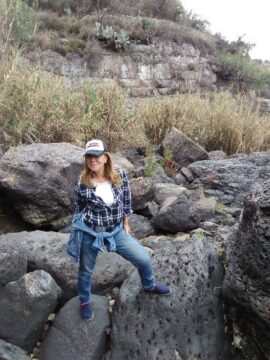 Imágenes para rendir homenaje a persona finada, estas pueden variar en su contenido.