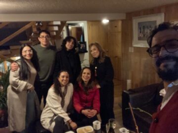 Imágenes para rendir homenaje a persona finada, estas pueden variar en su contenido.