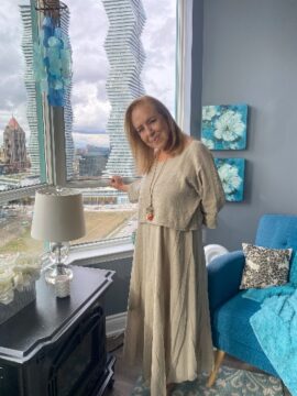 Imágenes para rendir homenaje a persona finada, estas pueden variar en su contenido.