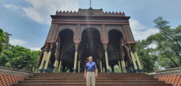 Imágenes para rendir homenaje a persona finada, estas pueden variar en su contenido.