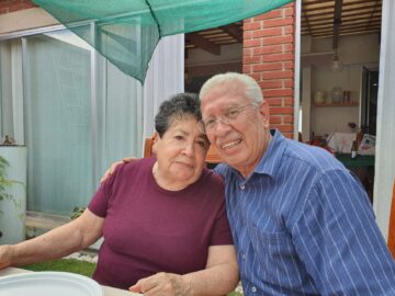 Imágenes para rendir homenaje a persona finada, estas pueden variar en su contenido.