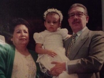 Imágenes para rendir homenaje a persona finada, estas pueden variar en su contenido.