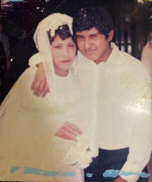 Imágenes para rendir homenaje a persona finada, estas pueden variar en su contenido.