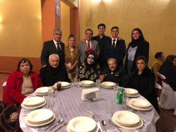 Imágenes para rendir homenaje a persona finada, estas pueden variar en su contenido.