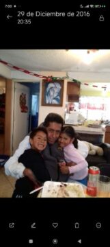 Imágenes para rendir homenaje a persona finada, estas pueden variar en su contenido.