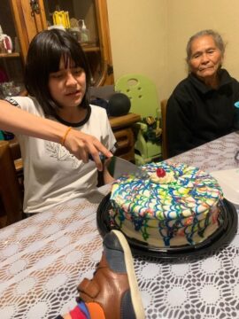 Imágenes para rendir homenaje a persona finada, estas pueden variar en su contenido.