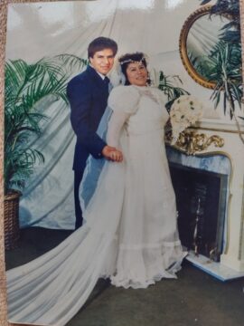 Imágenes para rendir homenaje a persona finada, estas pueden variar en su contenido.