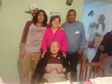 Imágenes para rendir homenaje a persona finada, estas pueden variar en su contenido.