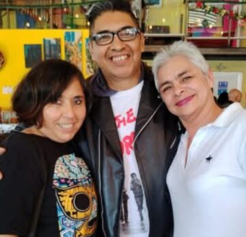 Imágenes para rendir homenaje a persona finada, estas pueden variar en su contenido.