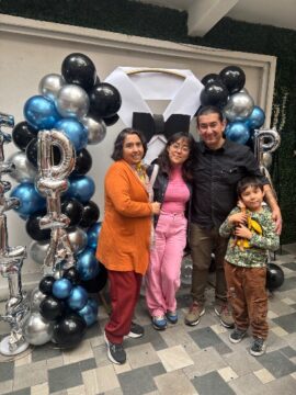 Imágenes para rendir homenaje a persona finada, estas pueden variar en su contenido.