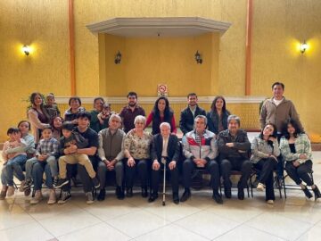 Imágenes para rendir homenaje a persona finada, estas pueden variar en su contenido.