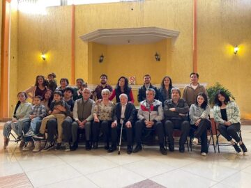 Imágenes para rendir homenaje a persona finada, estas pueden variar en su contenido.