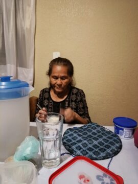 Imágenes para rendir homenaje a persona finada, estas pueden variar en su contenido.