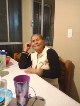 Imágenes para rendir homenaje a persona finada, estas pueden variar en su contenido.