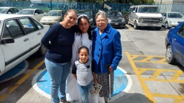 Imágenes para rendir homenaje a persona finada, estas pueden variar en su contenido.