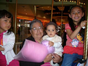 Imágenes para rendir homenaje a persona finada, estas pueden variar en su contenido.