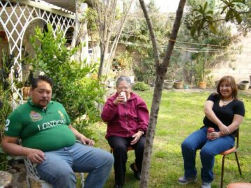 Imágenes para rendir homenaje a persona finada, estas pueden variar en su contenido.