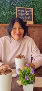 Imágenes para rendir homenaje a persona finada, estas pueden variar en su contenido.