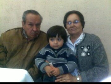 Imágenes para rendir homenaje a persona finada, estas pueden variar en su contenido.