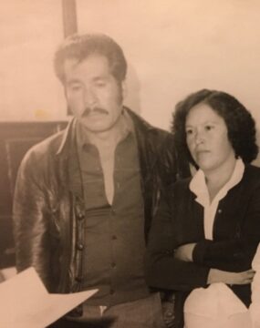 Imágenes para rendir homenaje a persona finada, estas pueden variar en su contenido.