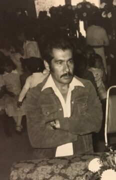 Imágenes para rendir homenaje a persona finada, estas pueden variar en su contenido.