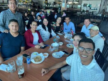 Imágenes para rendir homenaje a persona finada, estas pueden variar en su contenido.