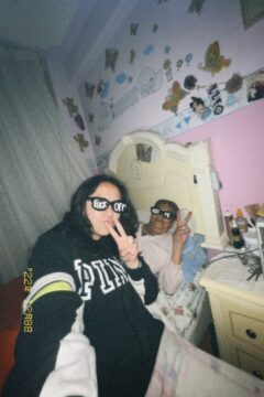 Imágenes para rendir homenaje a persona finada, estas pueden variar en su contenido.