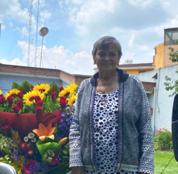 Imágenes para rendir homenaje a persona finada, estas pueden variar en su contenido.