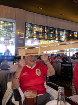 Imágenes para rendir homenaje a persona finada, estas pueden variar en su contenido.