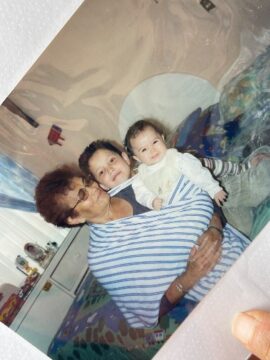 Imágenes para rendir homenaje a persona finada, estas pueden variar en su contenido.