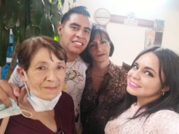 Imágenes para rendir homenaje a persona finada, estas pueden variar en su contenido.