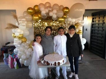 Imágenes para rendir homenaje a persona finada, estas pueden variar en su contenido.