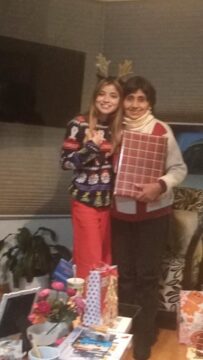 Imágenes para rendir homenaje a persona finada, estas pueden variar en su contenido.