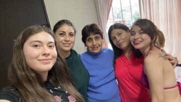Imágenes para rendir homenaje a persona finada, estas pueden variar en su contenido.