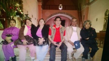 Imágenes para rendir homenaje a persona finada, estas pueden variar en su contenido.