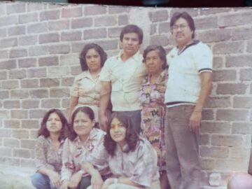 Imágenes para rendir homenaje a persona finada, estas pueden variar en su contenido.
