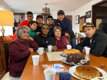 Imágenes para rendir homenaje a persona finada, estas pueden variar en su contenido.