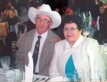 Imágenes para rendir homenaje a persona finada, estas pueden variar en su contenido.