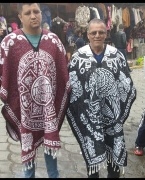 Imágenes para rendir homenaje a persona finada, estas pueden variar en su contenido.