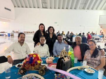 Imágenes para rendir homenaje a persona finada, estas pueden variar en su contenido.