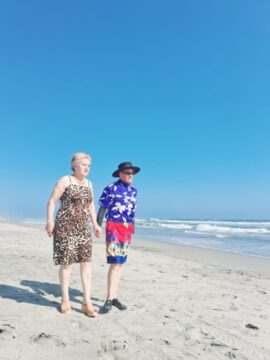 Imágenes para rendir homenaje a persona finada, estas pueden variar en su contenido.