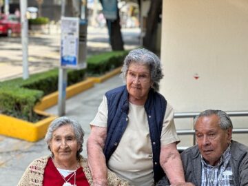 Imágenes para rendir homenaje a persona finada, estas pueden variar en su contenido.